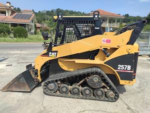 CATERPILLAR 257B - SKID LOADER CINGOLATA_3595_34840_v02_jpg.jpg