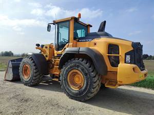 VOLVO L110H - PALA GOMMATA_3915_34507_v02_jpg.jpg