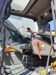 VOLVO EC220ENL - ESCAVATORE CINGOLATO _4064_35325_V05_jpeg.jpeg