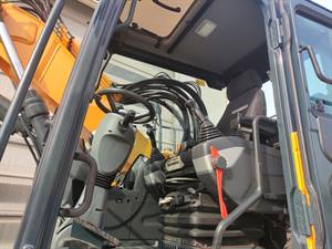 HYUNDAI HW140 - ESCAVATORE GOMMATO_4118_032727_v05_jpg.jpg