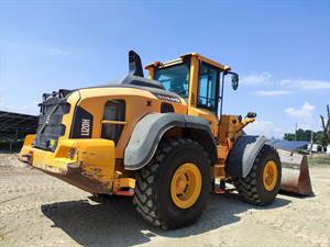 VOLVO L120H - PALA GOMMATA_4122_35187_v04_jpeg.jpeg
