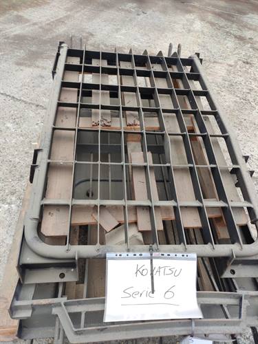 GRIGLIA PROTEZIONE FRONTALE KOMATSU SERIE 6