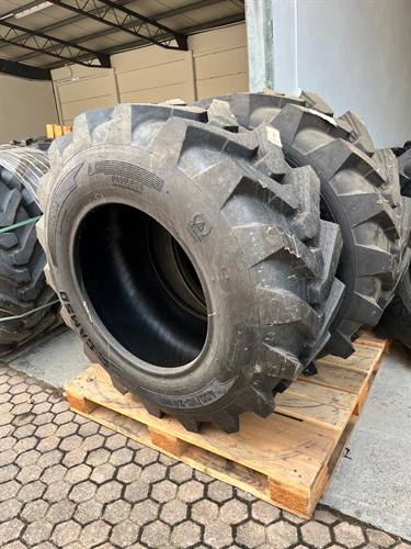 PNEUMATICI NUOVI PER SOLLEVATORE TELESCOPICO