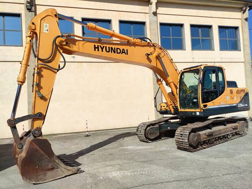HYUNDAI R220NLC-9 - ESCAVATORE CINGOLATO