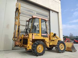 KOMATSU WB92A - TERNA ARTICOLATA_3632_34863_V04_jpg.jpg