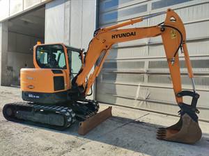 HYUNDAI R60CR-9A - MINIESCAVATORE CINGOLATO_3736_34820_v03_jpg.jpg