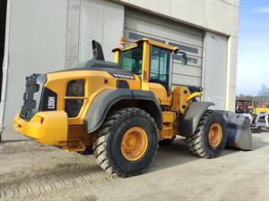 VOLVO L110H - PALA GOMMATA_3768_34507_v02_jpg.jpg
