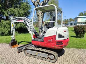 TAKEUCHI TB230 - MINIESCAVATORE CINGOLATO _3793_35103_v04_jpg.jpg