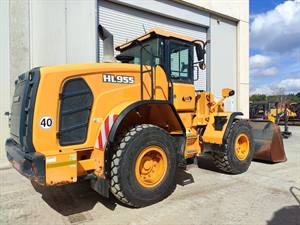 HYUNDAI HL955 - PALA GOMMATA_3922_34824_v04_jpg.jpg