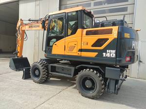 HYUNDAI HW140 - ESCAVATORE GOMMATO_4038_032727_v04_jpg.jpg