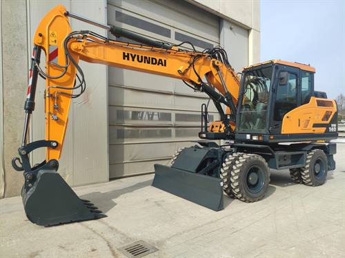 HYUNDAI HW140 - ESCAVATORE GOMMATO