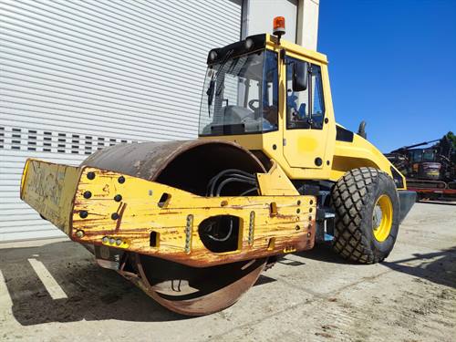 BOMAG BW219DH-4 - RULLO FERRO GOMMA