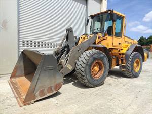 VOLVO L90E - WHEEL LOADER